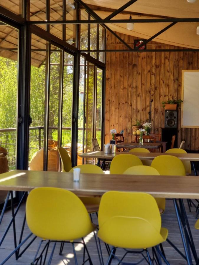 Ecolife Lodge Hotel & Restaurant สเตปานาวาน ภายนอก รูปภาพ