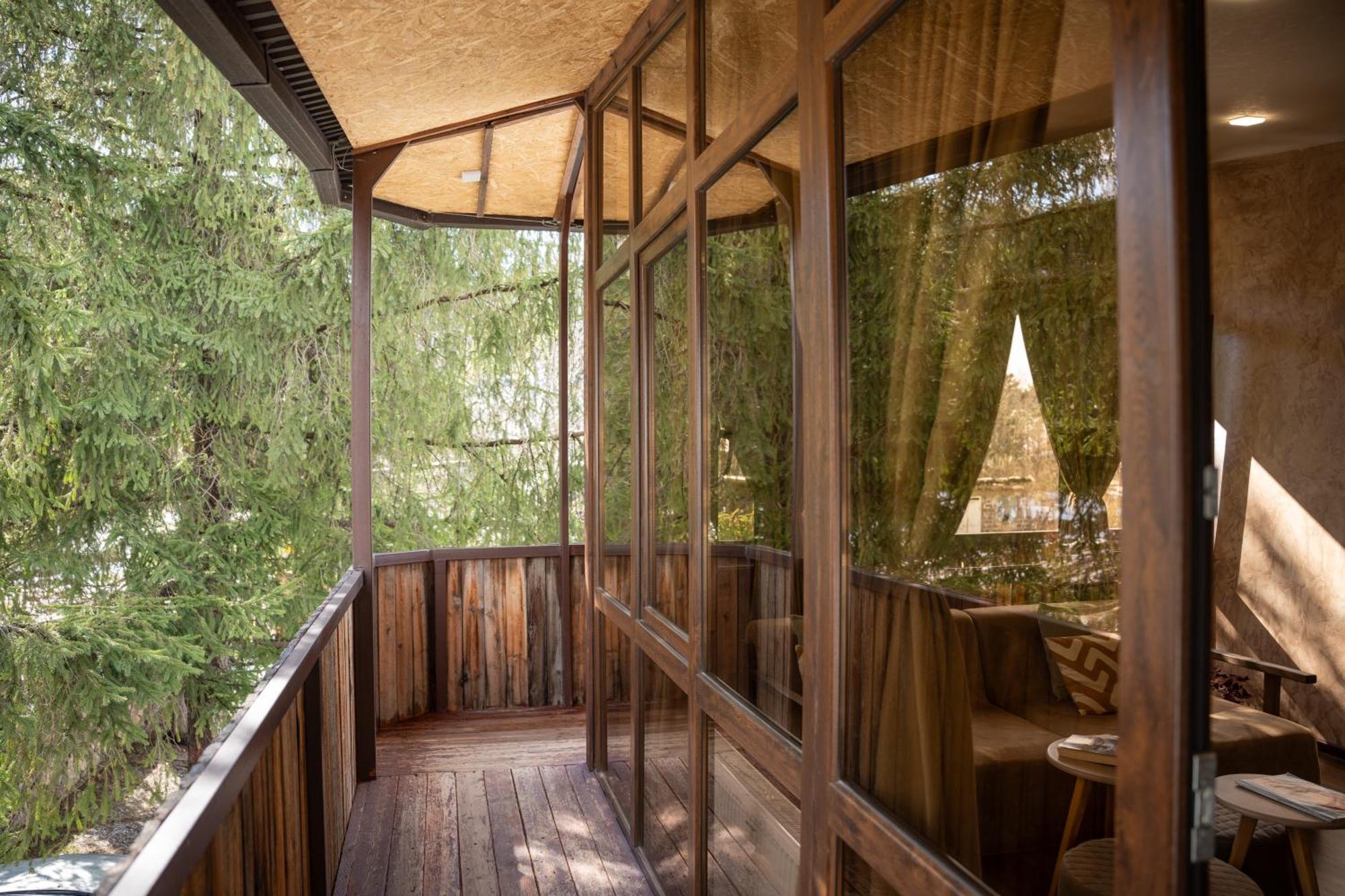 Ecolife Lodge Hotel & Restaurant สเตปานาวาน ภายนอก รูปภาพ