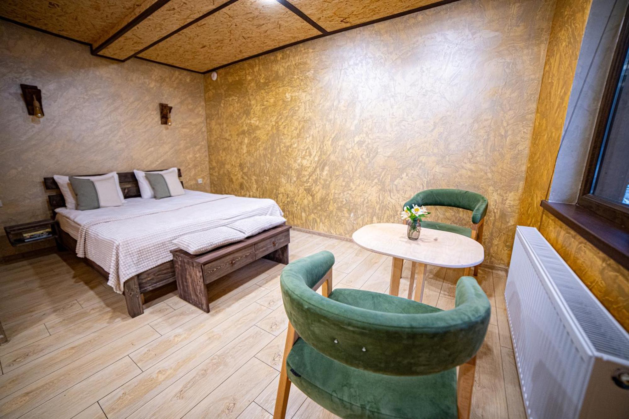 Ecolife Lodge Hotel & Restaurant สเตปานาวาน ภายนอก รูปภาพ