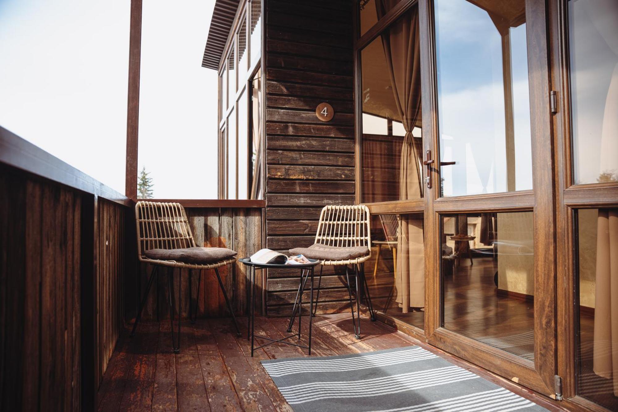 Ecolife Lodge Hotel & Restaurant สเตปานาวาน ภายนอก รูปภาพ